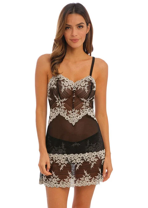 WACOAL WA814191BLK EMBRACE LACE CHEMISE